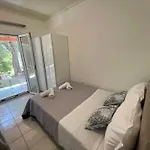 Penelope Villa *